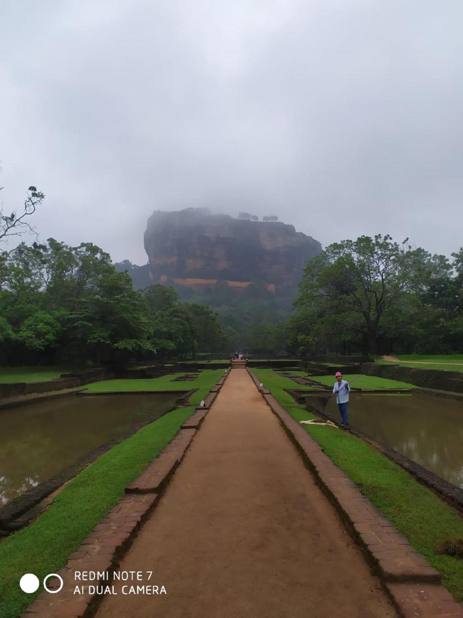 Winstar Homestay Sigiriya Exterior photo